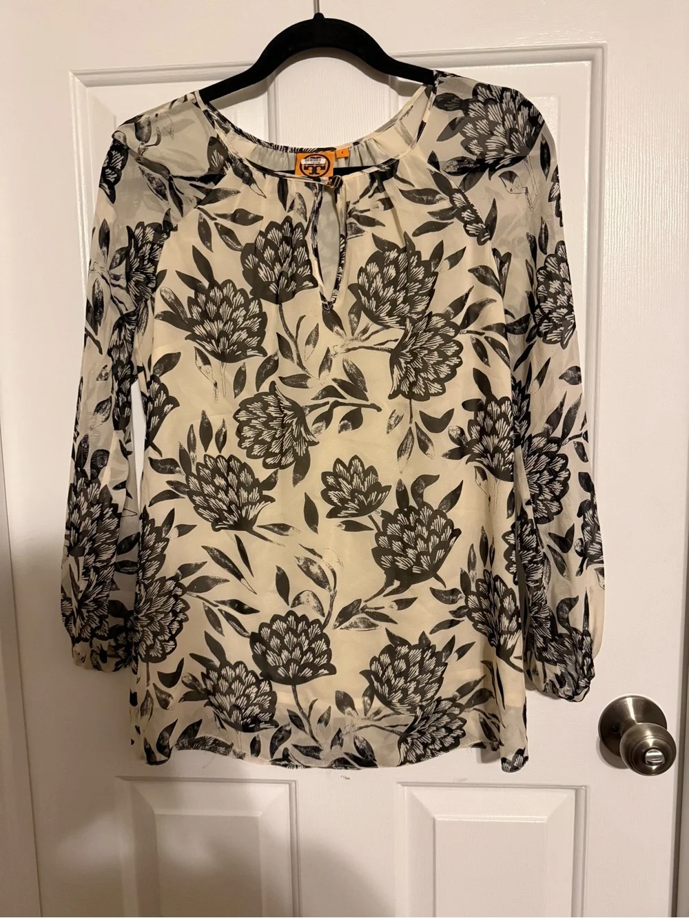 Tory Burch 100% Silk Floral Keyhole Long Sleeve Blouse Black Ivory Size 2